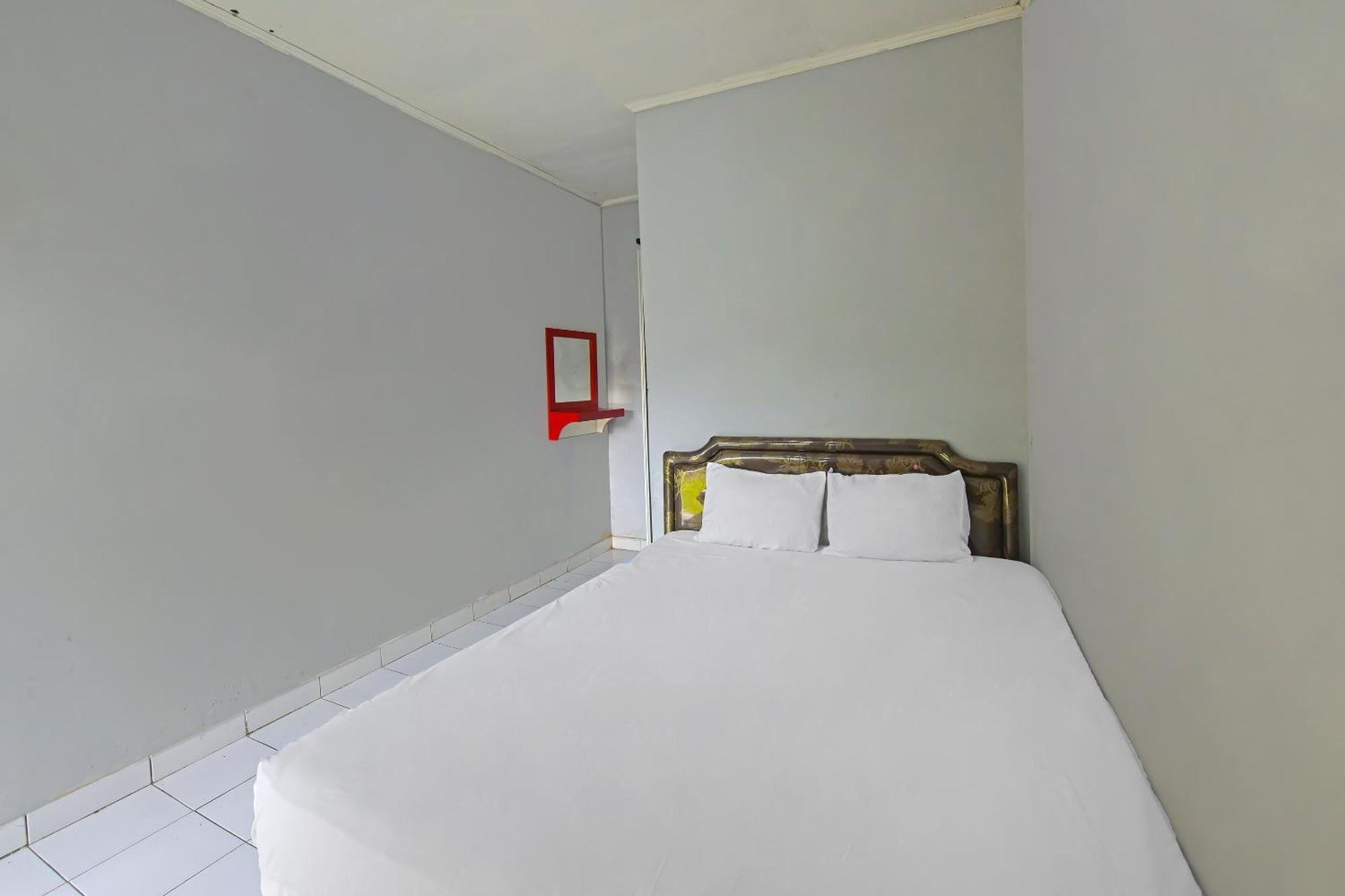 Spot On 91905 Hotel Cipto Arum Cilacap Εξωτερικό φωτογραφία