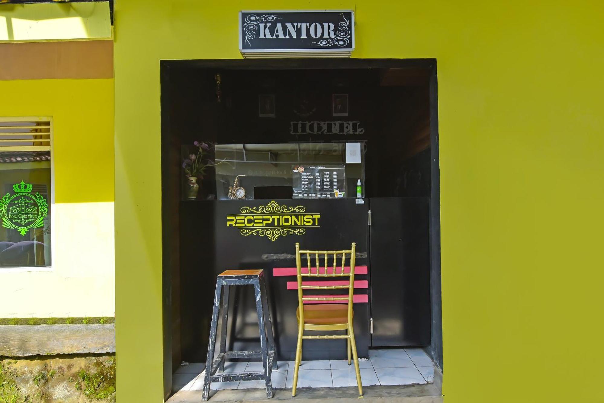 Spot On 91905 Hotel Cipto Arum Cilacap Εξωτερικό φωτογραφία