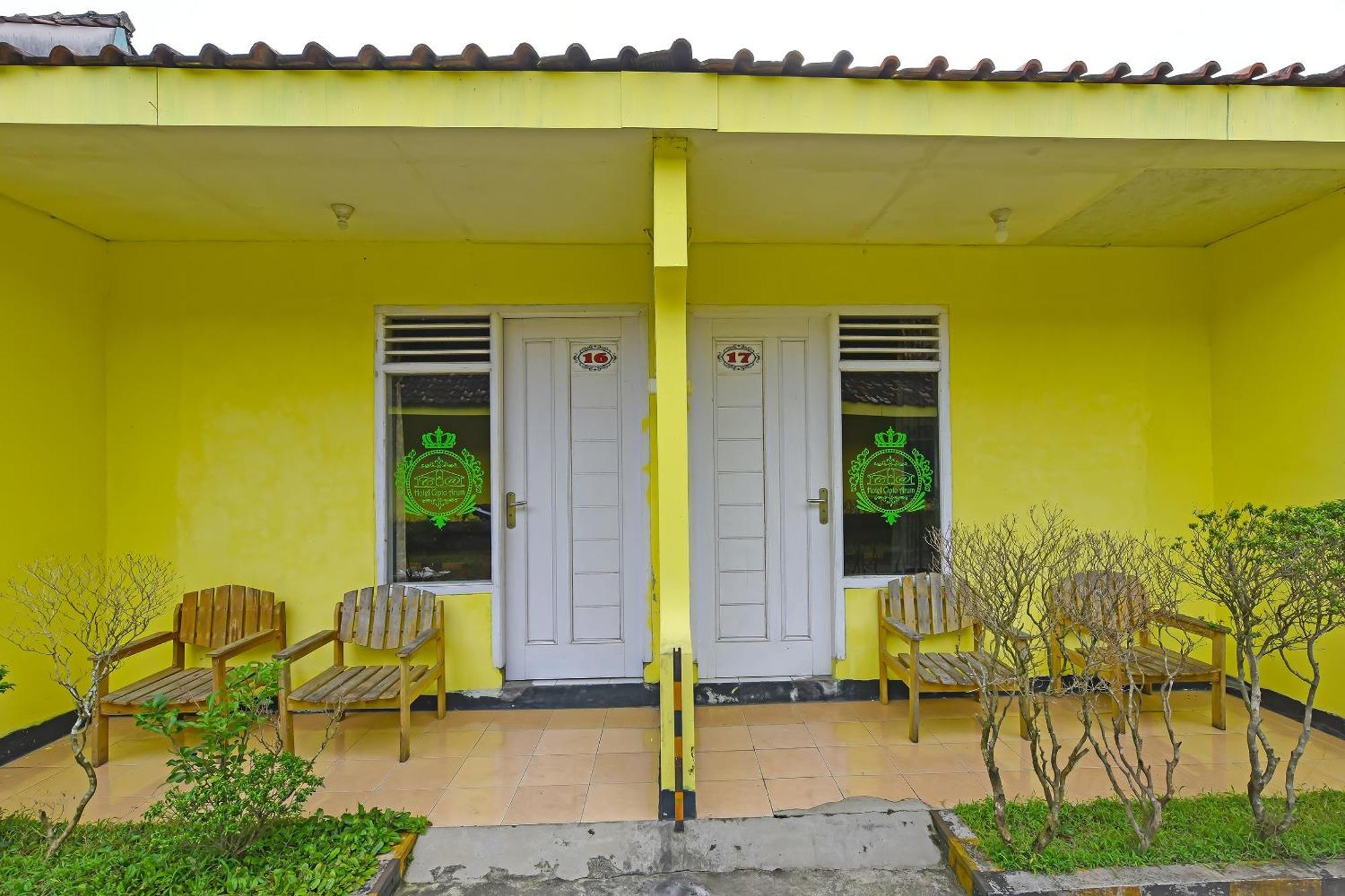 Spot On 91905 Hotel Cipto Arum Cilacap Εξωτερικό φωτογραφία