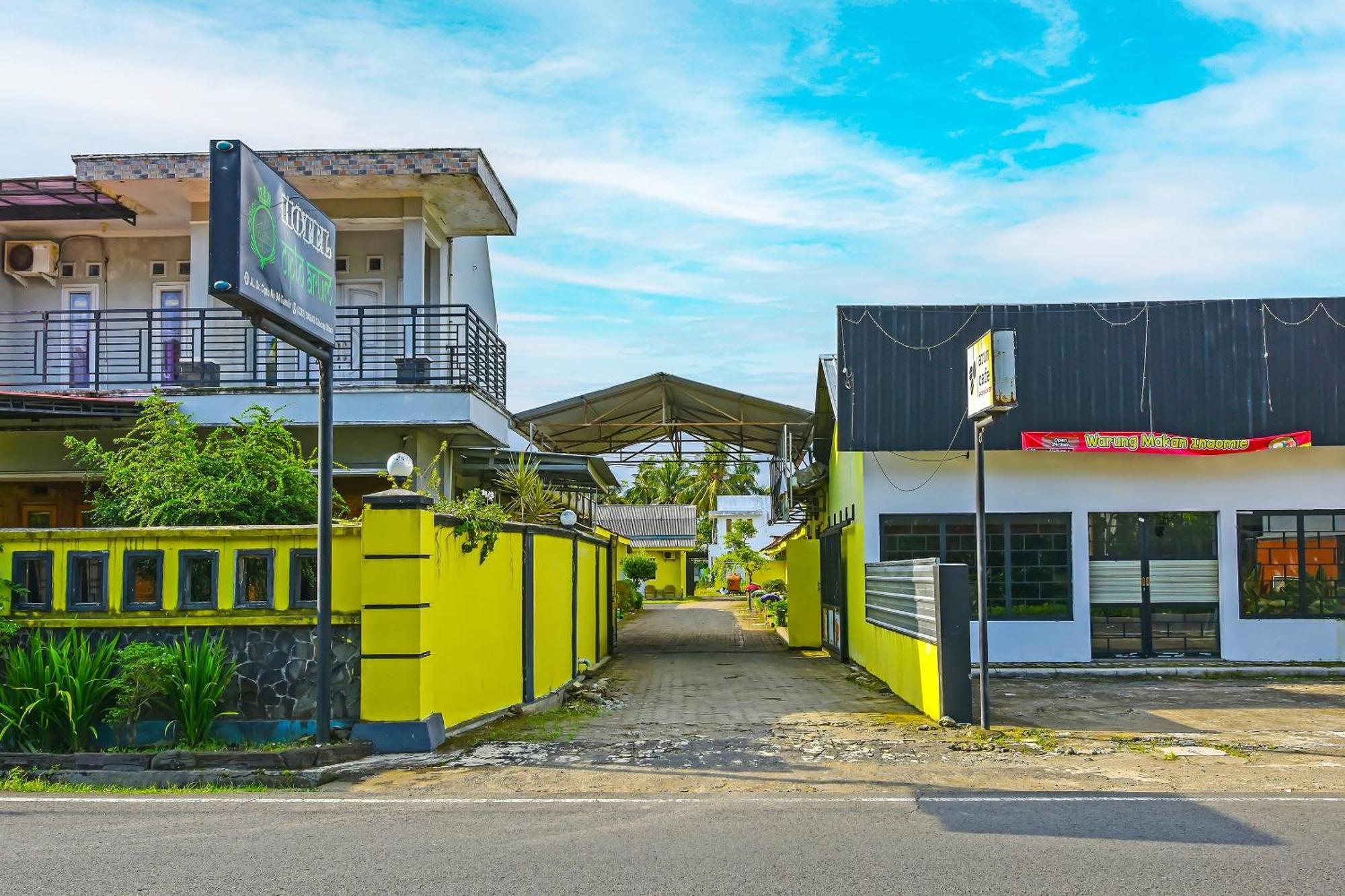 Spot On 91905 Hotel Cipto Arum Cilacap Εξωτερικό φωτογραφία